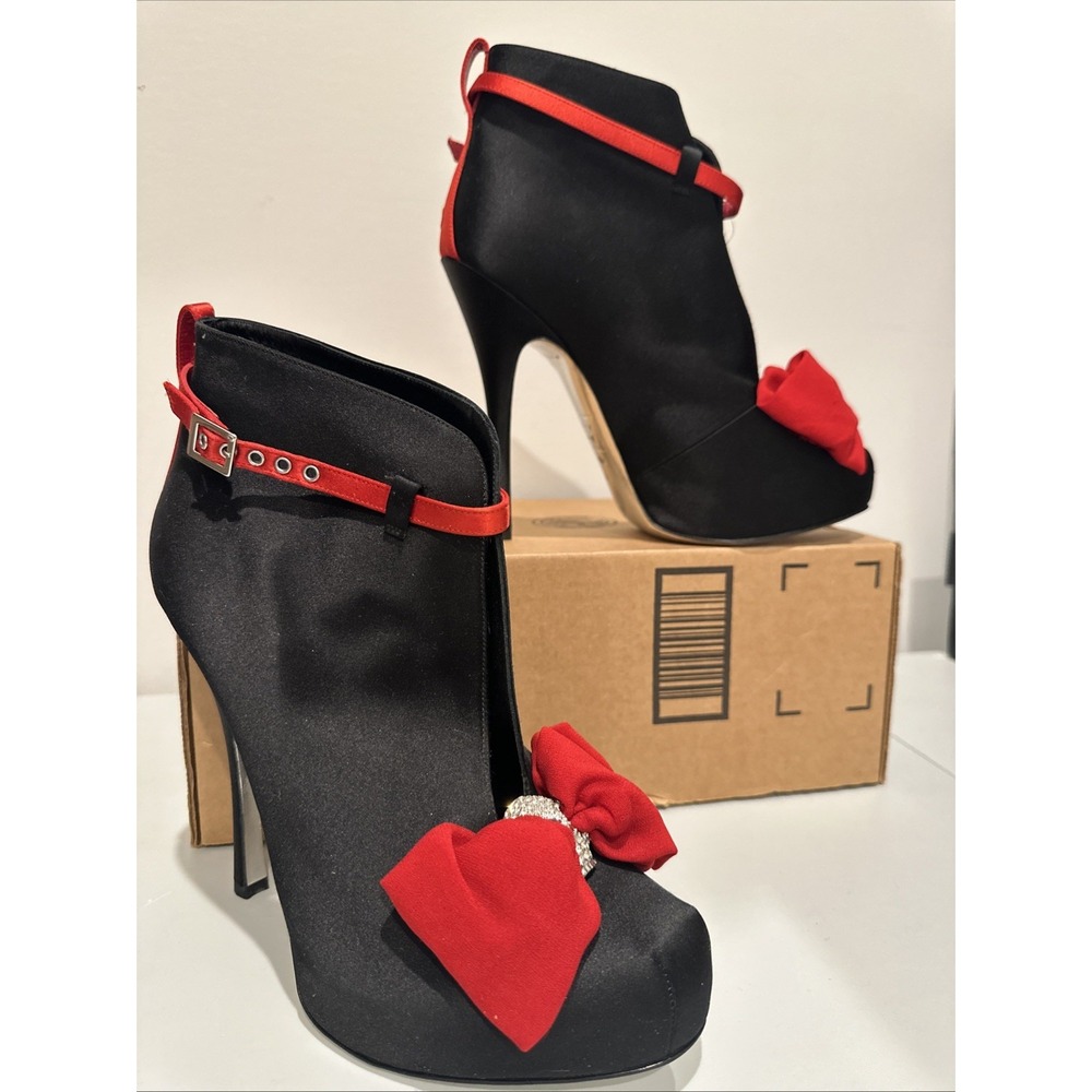 DSQUARED2 Size 40 Satin Crystal Embellished Skull Ankle Stiletto Booties Party